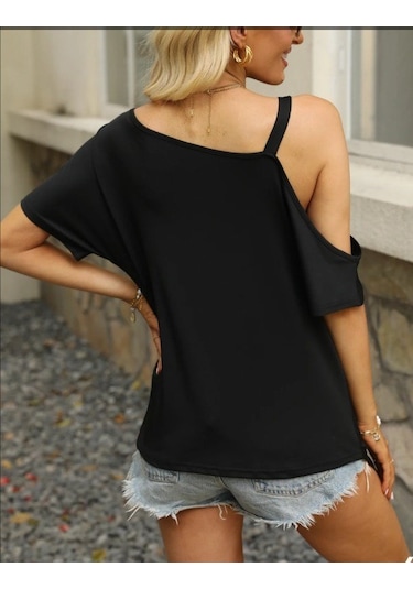 Simala Kadın Tek Omuzu Açık Toka Detaylı Viskon Bluz Siyah
