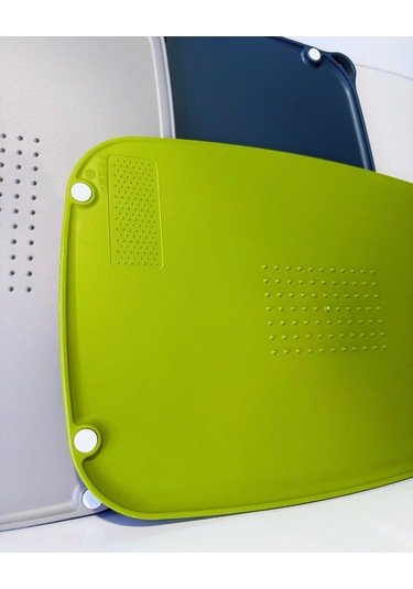 Mercansa Kaymaz Ayaklı Çift Taraflı Renkli Plastik Kesme Ve Doğrama Tahtası - Kaydırmaz Taban, Sarımsak Ezme Alanlı Renkli