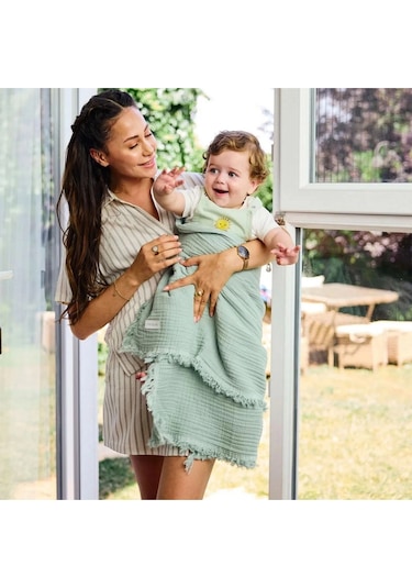 4 Katlı Yumuşak ve Hafif Müslin Bebek Battaniyesi Mint