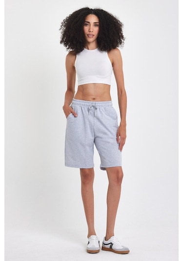 Kadın Rahat Kesim Beli Lastikli Mevsimlik Yumuşak Kumaş Cepli Gri Uzun Bermuda Şort Mtlcb91 Gri
