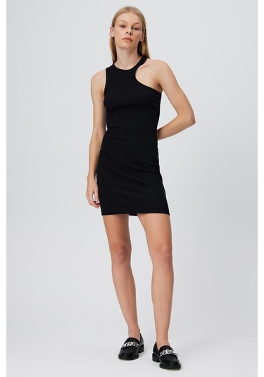 ASİMETİK OMUZ KISA ELBİSE SİYAH