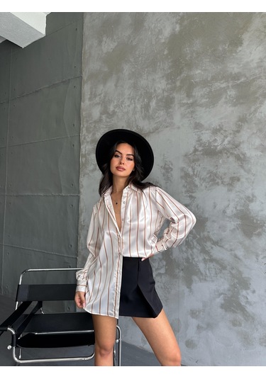 Kadın Oversize Ekru Renk Camel İnce Çizgili Detaylı Saten Gömlek-camel Camel