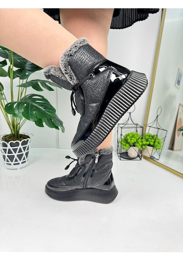 Günlük Kadın Kar Botu Kürklü Bağcıklı Fermuarlı Rugan Rahat Yüksek Kalın Tırtıklı Taban Bootie 77546 Siyah Rugan Günlük Kadın Kar Botu Kürklü Bağcıklı Fermuarlı Rugan Rahat Yüksek Kalın Tırtıklı Taban Bootie 77546 Siyah Rugan