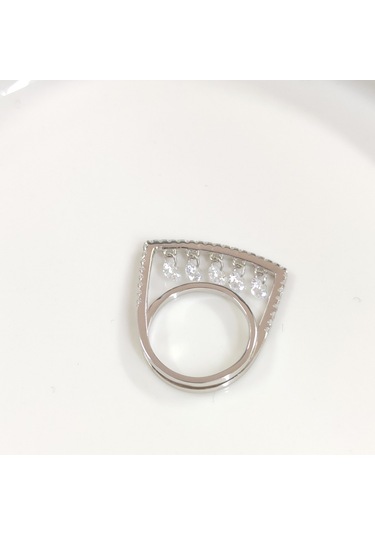 İthal Sallantılı Taşlı Gümüş Yüzük - 14 Beyaz