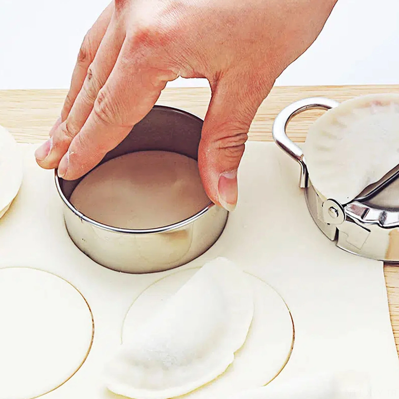 Yaleker 304 Gıda Grubu Paslanmaz Çelik Manti Kalıbı - Yemek Güvenliği Standartları Uygun Gümüş