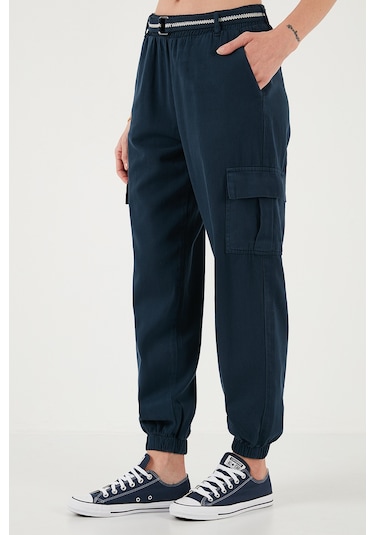 Lela Pamuklu Standart Fit Normal Bel Lastikli Paça Kemerli Jogger Bayan Pantolon 668Yp5045 Lacivert