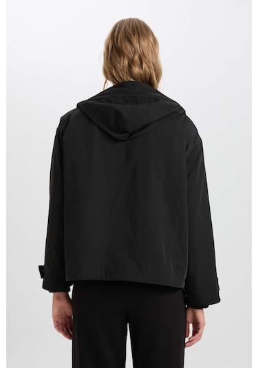 DeFacto Su Geçirmez Kapüşonlu Cepli Çıtçıtlı İçi Çıkarılabilir Mont C6878AX25SPBK27 Siyah DeFacto Su Geçirmez Kapüşonlu Cepli Çıtçıtlı İçi Çıkarılabilir Mont C6878AX25SPBK27 Siyah
