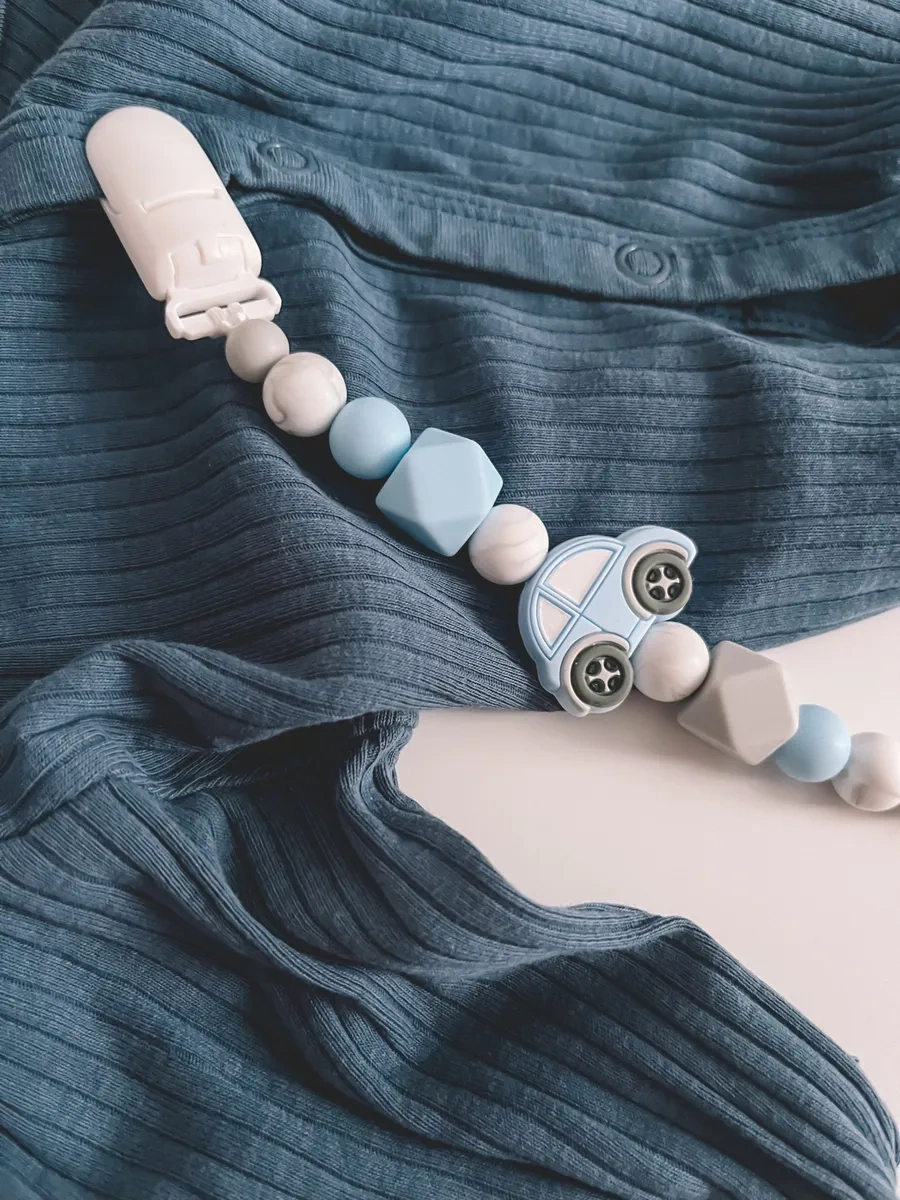 Miracle+ Silikondan Yapılmış Biberon Emzik İçin Çiğneme Aparatı Tutucu. Note: I Made The Translation As Close As Poss Beyaz