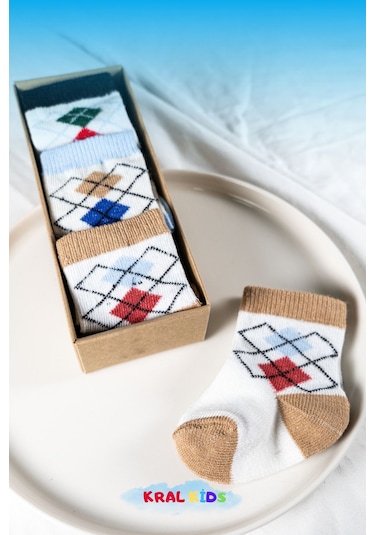 18 Çift Erkek Bebek Çorap Kutulu Patik Boy Set Yıldız, Prens Ve Desenli Modeller Çok Renkli