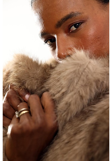 Açık Vizon Midi Boy Hacimli Kürk Açık Vizon