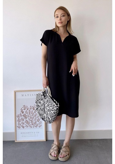 Kadın Siyah Kısa Kol, Polo Yaka, Dokulu Desen, Basic Kalıp/kesim, Aerobin Rahat Midi Elbise Siyah
