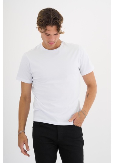 Erkek Beyaz %100 Pamuklu Standart Kalıp Likralı Basic T-shirt Siyah