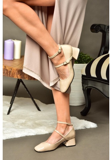 Fox Shoes R654037208 Ten Rugan Kalın Topuklu Kadın Ayakkabı Ten Rengi