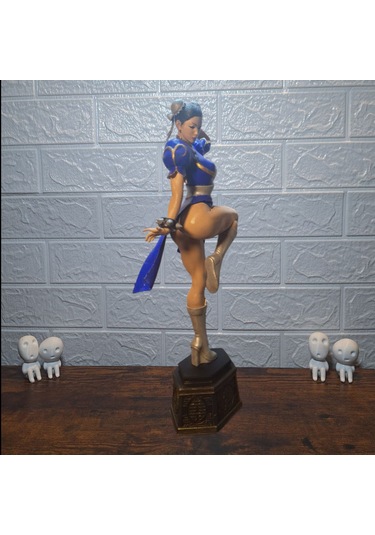 Street Fighter - Chun-li El Yapımı Koleksiyon Figürü 38 Cm
