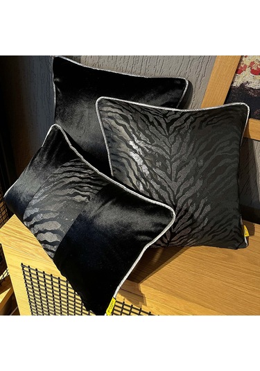 "night" Desen Şerit Detaylı Kırlent - 30x50 Gümüş - Siyah