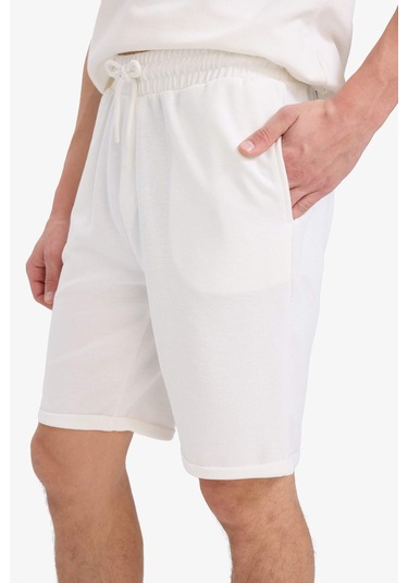 DeFacto Regular Fit Dokulu Basic Düz Bermuda Şort E2606AX25SMER138