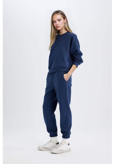 Defacto Regular Fit Normal Kalıp Basic İçi Kalın Polarlı Kadın Eşofman Takımı D8022AXNSNV241 - Lacivert