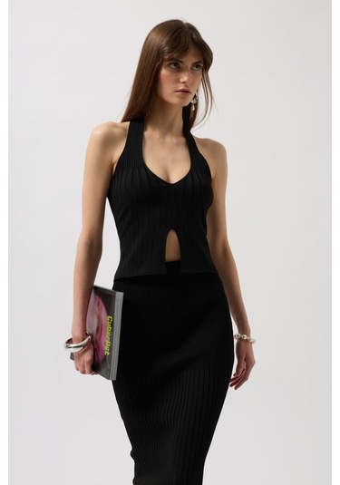 Modasize V Detay Dokulu Crop Bluz Siyah