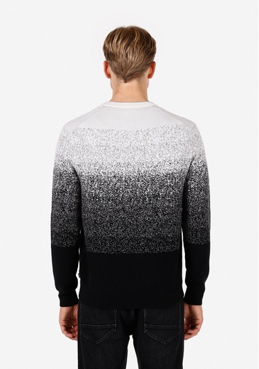 Colins Regular Fit Yuvarlak Yaka Desen Baskılı Erkek Siyah Kazak Cl1071056 Q1.v1 Blk Siyah Colins Regular Fit Yuvarlak Yaka Desen Baskılı Erkek Siyah Kazak Cl1071056 Q1.v1 Blk Siyah