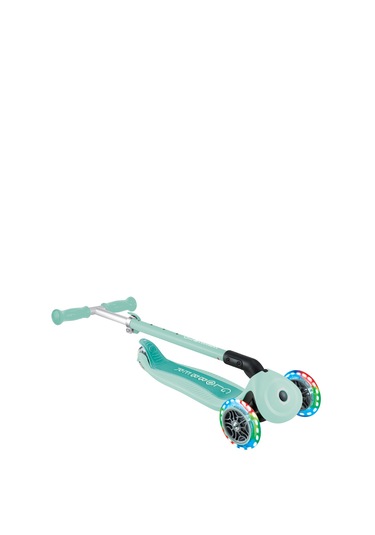 Globber Go-Up Aktive Light Işıklı Scooter - Mint Yeşili