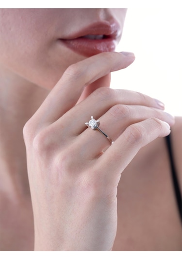 0,38 Karat Tektaş Pırlanta Yüzük-819