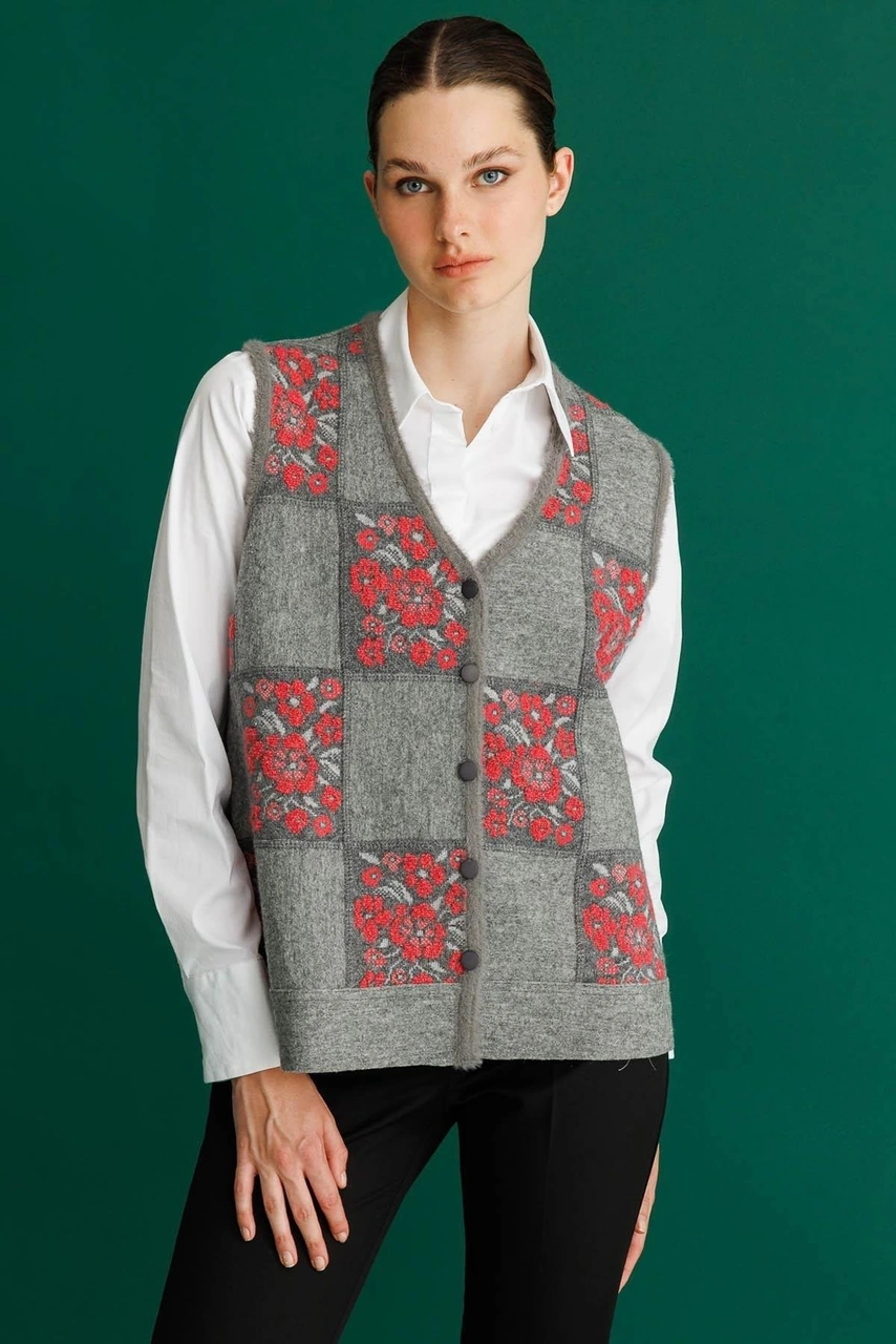 Desen Triko Kadın Pıtırcık Çiçekli Patchwork Keçe Yün Yelek Y.füme Y.ş.pembe Y.füme Y.ş.pembe