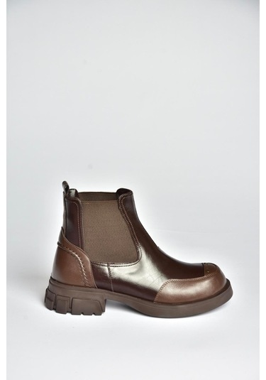 Fox Shoes V312402609 Kahverengi Kalın Tabanlı Lastik Detaylı Kadın Bot Kahverengi