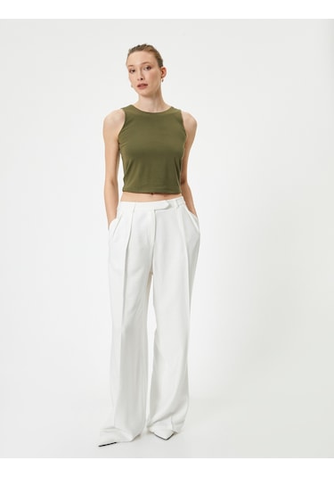 Koton Crop Atlet Basic Bisiklet Yaka Pamuklu Standart Kesim Haki 4sak10102ek Haki