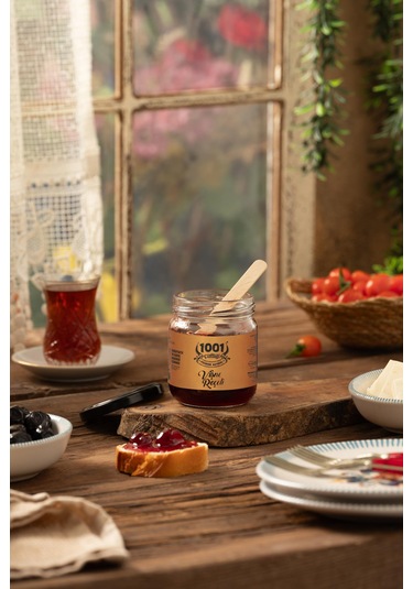 1001 Çiftliği El Yapımı Doğal Vişne Reçeli 200gr