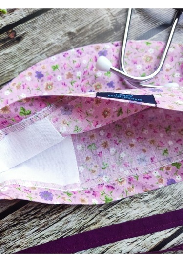 Standart Gülkurusu Çıtır Çiçek Desenli Cerrahi Bone Doktor Hemşire Sağlıkçı Bonesi