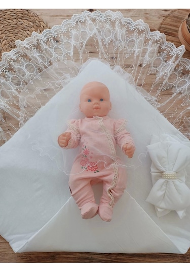 Yenidoğan Yakamoz Kumru Model Dantelli Taşlı Fiyonk Bebek Battaniyesi Kundak Ekru