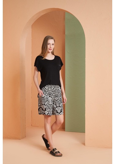 Pjs Kadın Yuvarlak Yaka Desenli Siyah Yarım Kollu Şortlu Pijama Takım Siyah