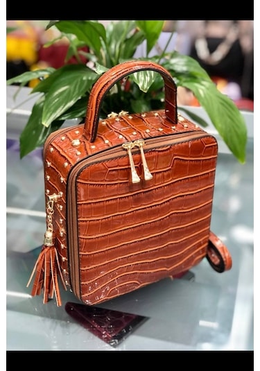 Sentt Deri Kare Zımbalı Çanta Pembe