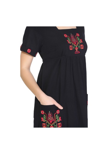 Kısa Kol Şile Bezi Melek Midi Boy Elbise Siyah Syh Siyah