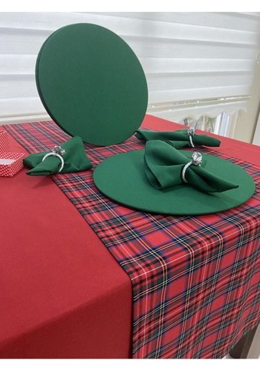 Kırmızı Masa Örtüsü ,ekose Runner , Yeşil Supla Seti , Peçete 4 Kişilik