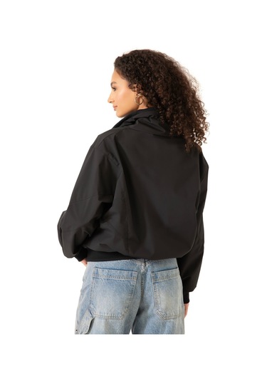 Riverstorm Kadın Siyah Dik Yaka Su Ve Rüzgar Geçirmez Oversize Crop Mevsimlik Yağmurluk Rüzgarlık Siyah