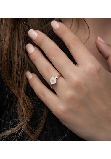 925 Ayar Ayarlanabilir Tektaş Manolya Çiçeği Kadın Gümüş Yüzük