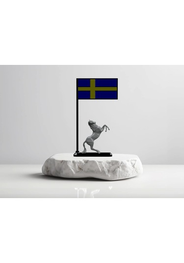 İsveç Bayrağı Temalı Masa Dekoru Şaha Kalkmış At Figürlü 3d Baskı