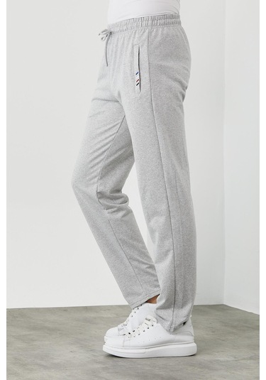 Erkek Gri Fermuar Cep Nakış Detaylı Düz Paça Rahat Kesim Eşofman Altı gri