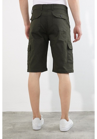 Erkek Lacivert Renk Kargo Yandan Cepli Esnek Kumaş Slim Fit Kapri Şort Haki