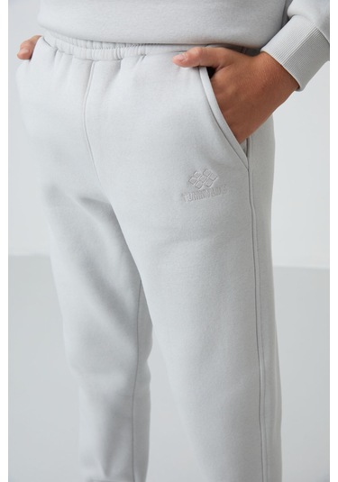 Tommy Life Taş Pamuklu Kalın İçi Tüylü Yumuşak Dokulu Standart Fit Nakışlı Erkek Çocuk Eşofman Takım - 11249 Taş Rengi Taş