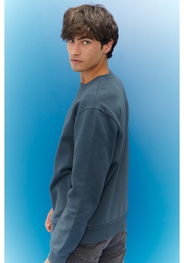 Lee Regular Fit Normal Kesim %100 Pamuk Sıfır Yaka Sweatshirt L80X003 Çok Renkli Lee Regular Fit Normal Kesim %100 Pamuk Sıfır Yaka Sweatshirt L80X003 Çok Renkli