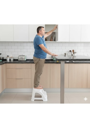 135 Kg Taşıma Kapasiteli Basamaklı Tabure Beyaz