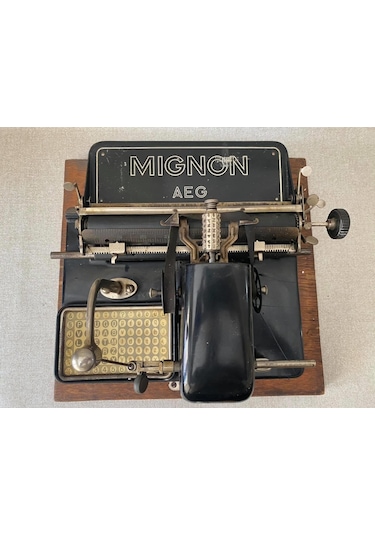 Aeg Mignon Model 4 Antika Daktilo - Koleksiyonluk Ahşap Kasalı Daktilo No1