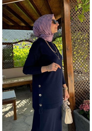Rabia Şamlı Sezen Triko Takım Lacivert Çok Renkli