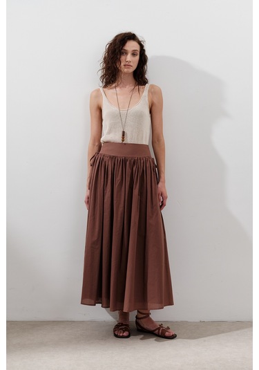 Bağlama Detaylı Geniş Etek Sıcak Kahve Sıcak Kahve