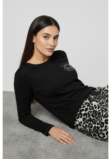 Üstü Yazılı Altı Leopar Desenli Elite Viscose Pijama Takımı Uzun Siyah 3551 Kahverengi