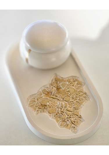 Tealight Mumluk & Tepsi Seti Özel Tasarım Kabartmalı Desen 3 Parça Gold Boyama Kırık Beyaz