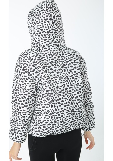 Ladıes Fırst 6001-D02 Beyaz Siyah Desenli Şişme Mont Kapüşonlu