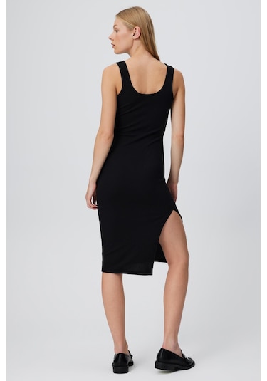 HALKA APLİKELİ ASKILI ELBİSE SİYAH